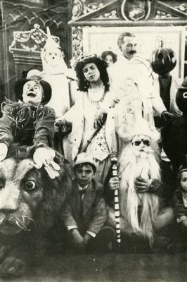 The Fairylogue and Radio-Plays: A Surreal Journey Through Early Cinema and Theatrics!